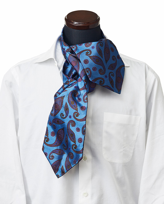 アスコットタイの巻き方6