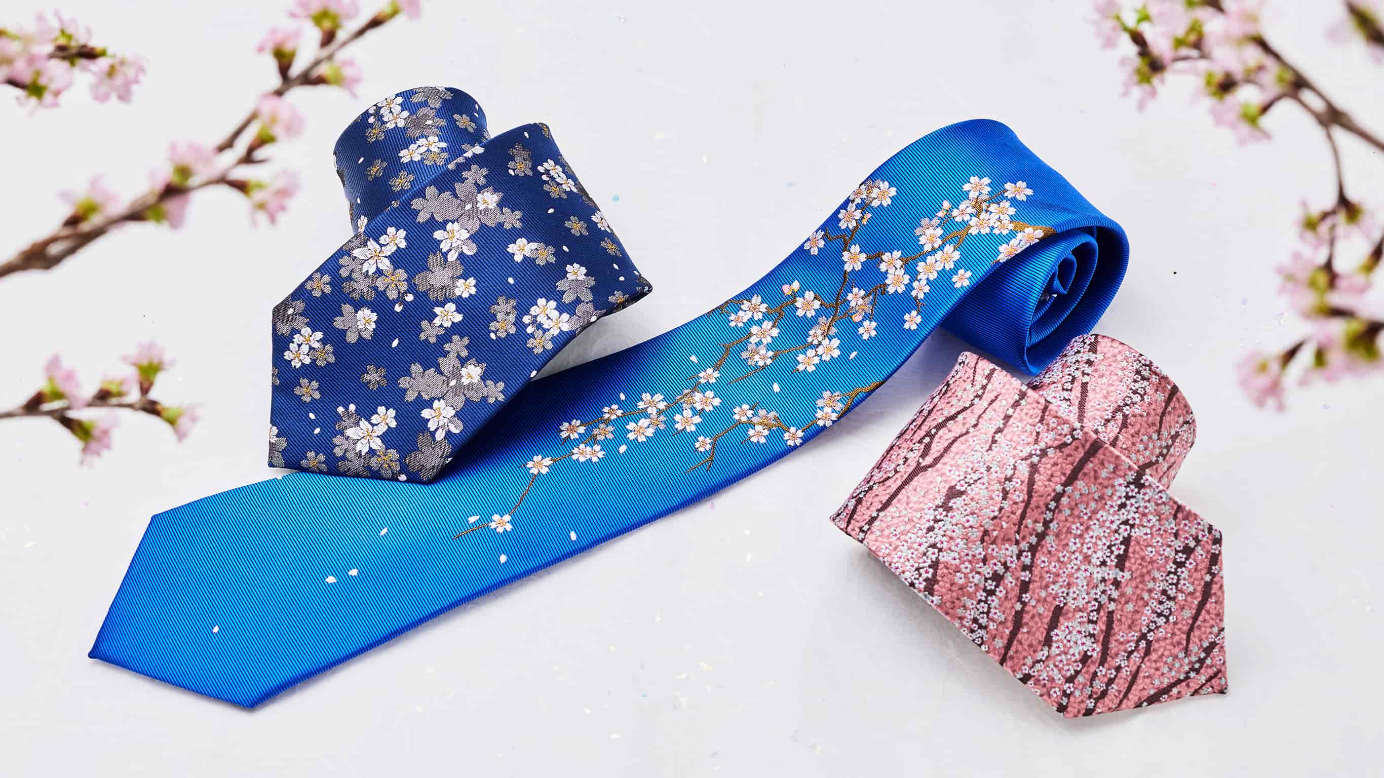 桜とネクタイ