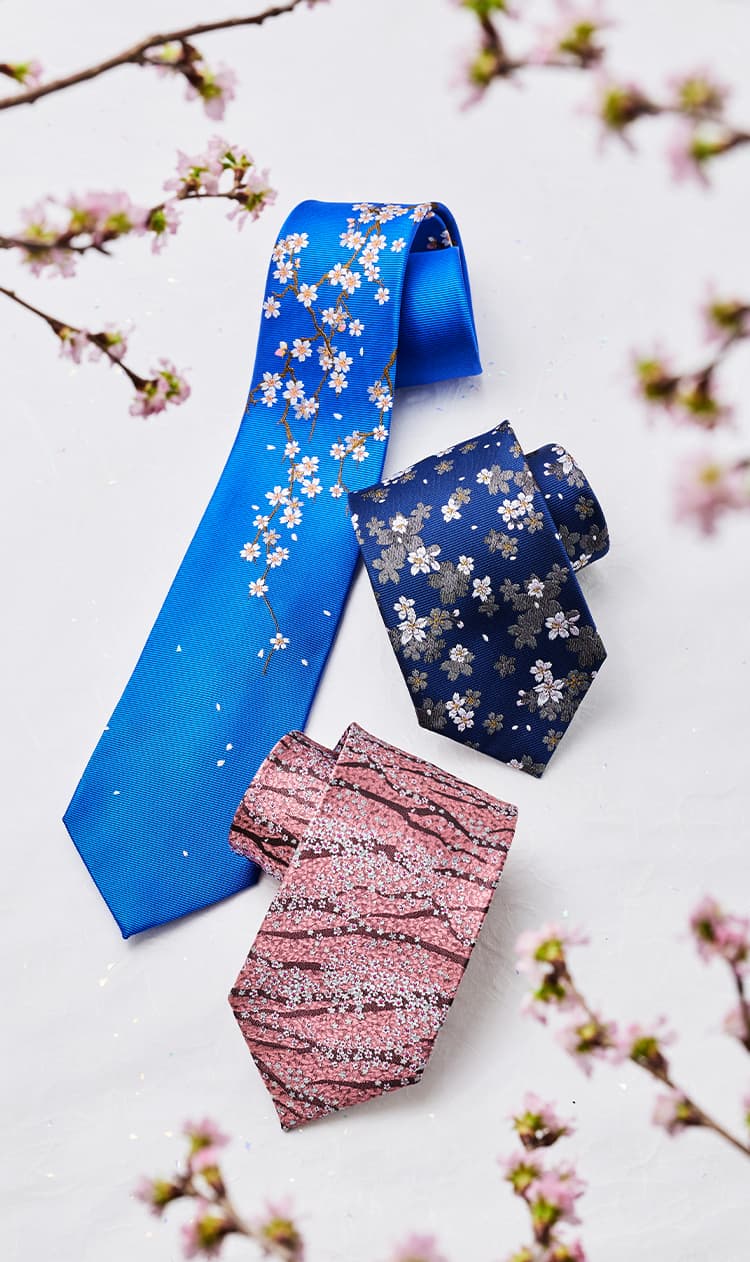 桜とネクタイ