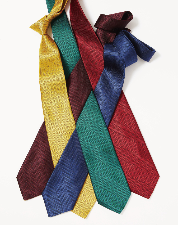 フレーム柄（幾何学模様）の無地ネクタイ