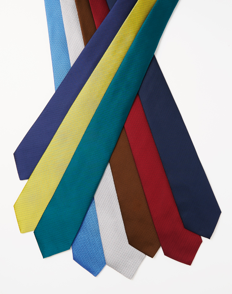 ヘリンボーン柄のソリッドタイ